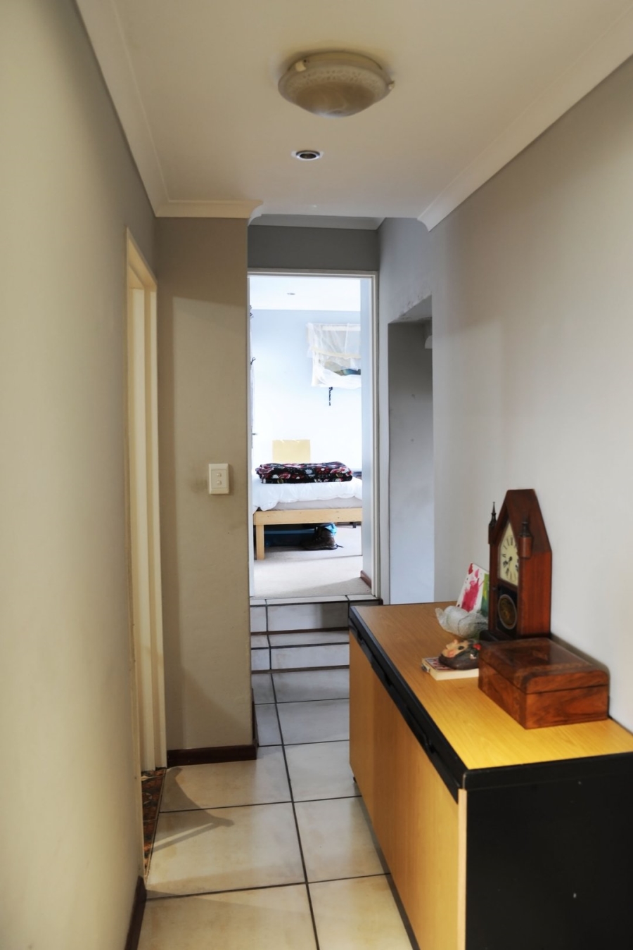 To Let 5 Bedroom Property for Rent in Paradise Beach Western Cape